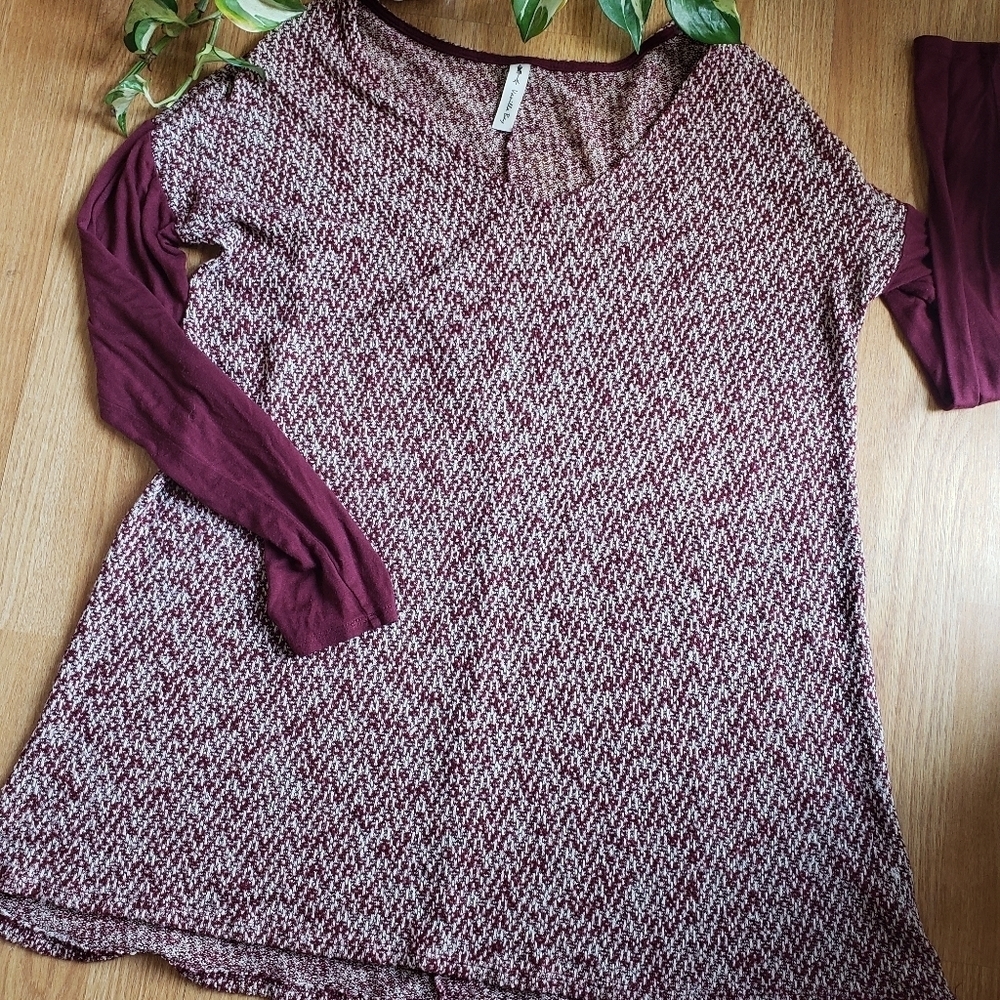 Vanilla Bay Sweater Large Lightweight Thin Chic Casual Burgundy Maroon